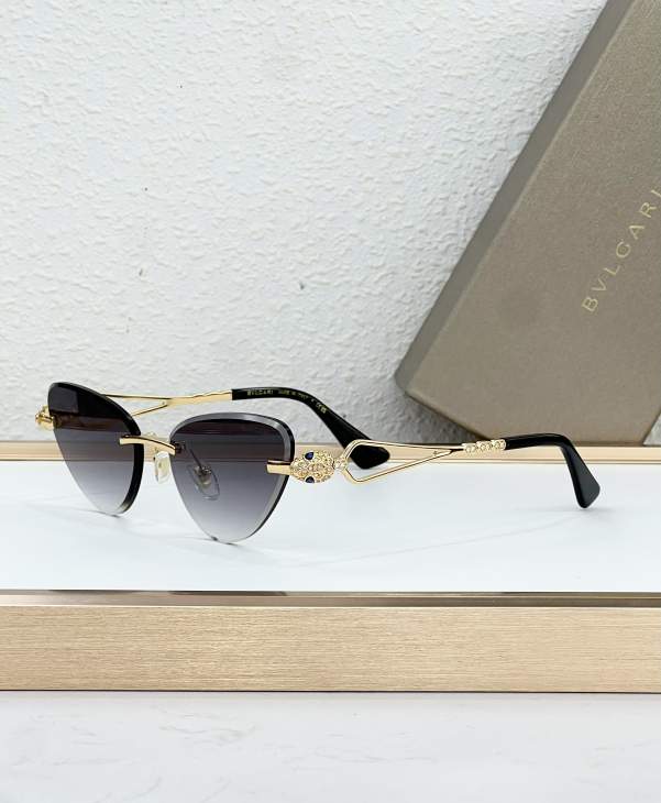 Picture of Bvlgari Sunglasses _SKUfw77096099fw